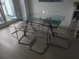 Mesa Comedor Cristal y Metal, en muy buen estado.