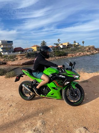 Kawasaki Ninja 400 2023 A2