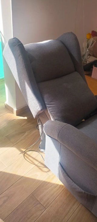 Sillón reclinable eléctrico gris