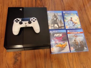 Console PS4 Nera + 4 Giochi