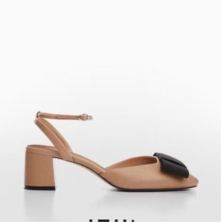 Zapatos de piel con lazo negro