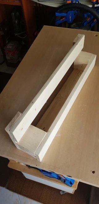 Estantería Rústica de Madera