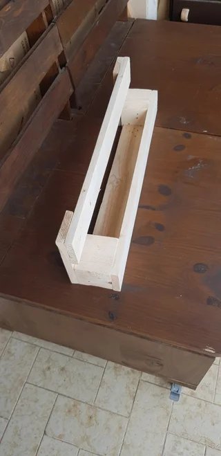 Estantería Rústica de Madera