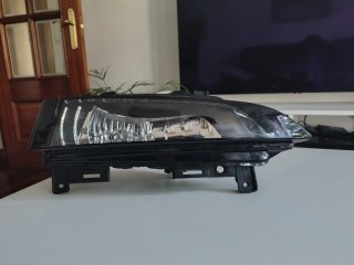 Antiniebla derecho Skoda Scala