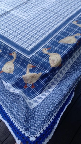 Toalha de Mesa Ferpil c/ Patos 150×150cm - Nova