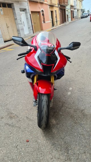 Honda CBR1000RR-SP