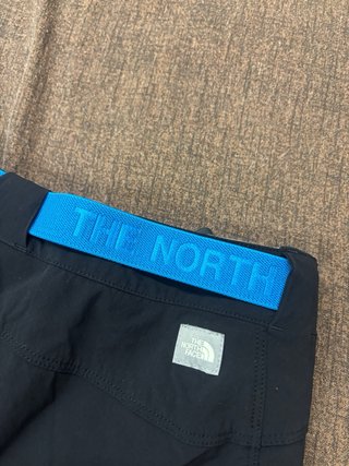 Pantaloni The North Face neri con cintura blu