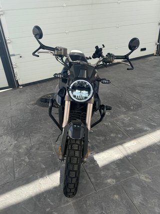 Moto Zontes 125 G1X Negra
