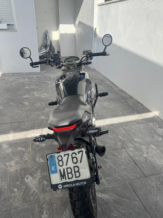 Moto Zontes 125 G1X Negra