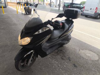 Yamaha Majesty 400cc Negra - Maxi Scooter