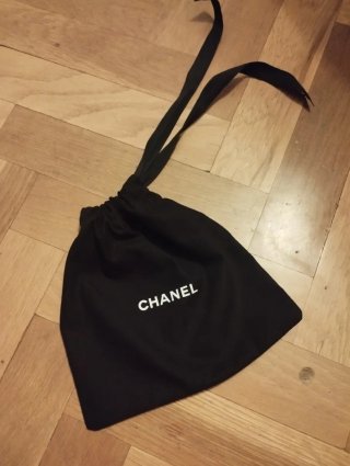 Bolsa de tela negra Chanel
