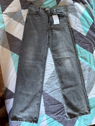 Pantalón gris