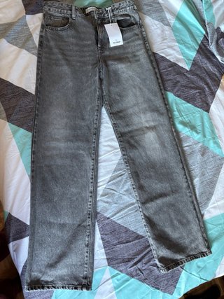 Pantalón gris
