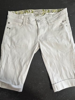 Bermudas blancas mujer