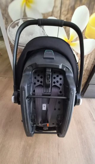 SILLA DE COCHE BUGABOO TURTLE AIR BY NUNA POCO USO