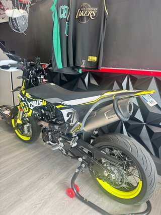 Husqvarna 701 Supermotard 2024