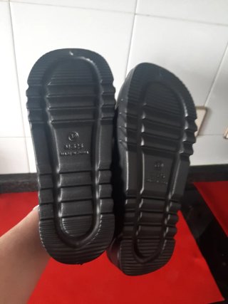 Botines negros forrados talla 39