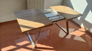 Mesa de salón comedor moderna madera y metal