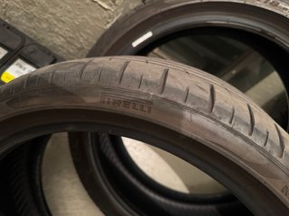 2 Ruedas Pirelli 205/40R18