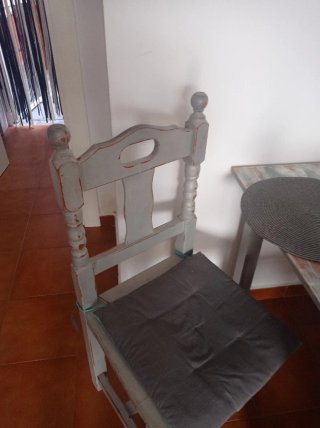 Mesa salón + 4 sillas + mesa auxiliar ISLA ANTILLA
