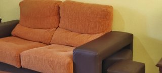 Conjunto de Sofás 3+2 plazas y 4 taburetes
