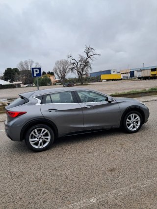 Infiniti Q30 2019