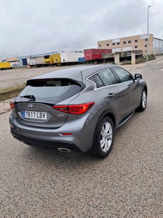 Infiniti Q30 2019