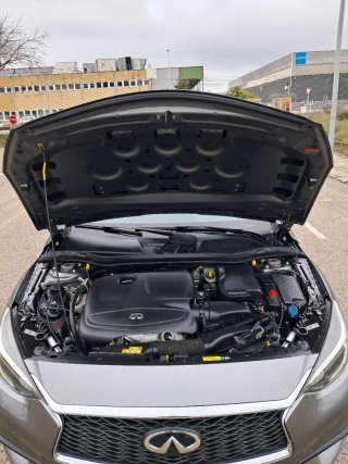 Infiniti Q30 2019