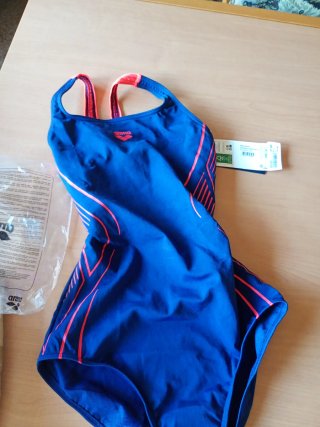 Bañador deportivo Arena azul-coral T40