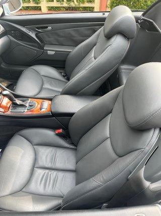 Mercedes-Benz  SL 2002