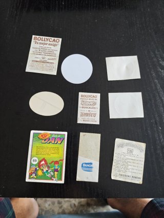 Lote de cromos variados