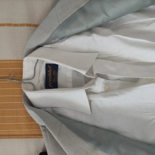 Traje comunión beige y negro