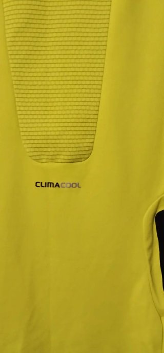 Camiseta sin mangas Adidas amarilla