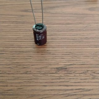 Condensatori 100uF 50V Nippon Chemi-Con