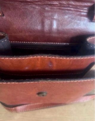 Bolso bandolera de piel marrón
