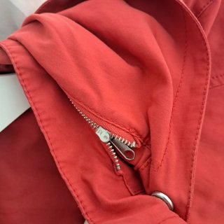 Cazadora Benetton con capucha