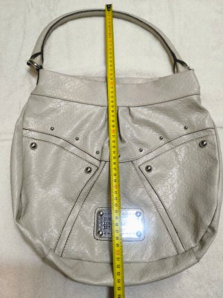 Bolso Guess Beige con logo GG