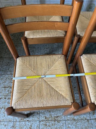 Sei sedie in legno e paglia