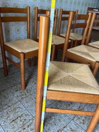 Sei sedie in legno e paglia