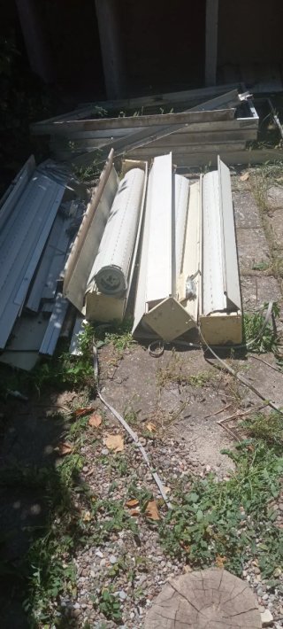 5 Ventanas Aluminio con Persiana