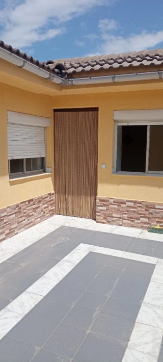 5 Ventanas Aluminio con Persiana