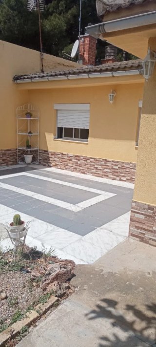 5 Ventanas Aluminio con Persiana