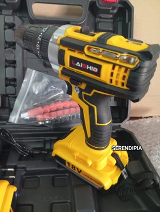 TALADRO ATORNILLADOR 2 BATERÍAS EN SU MALETÍN.
