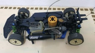 Coche RC Kyosho 1:10 Mercedes AMG
