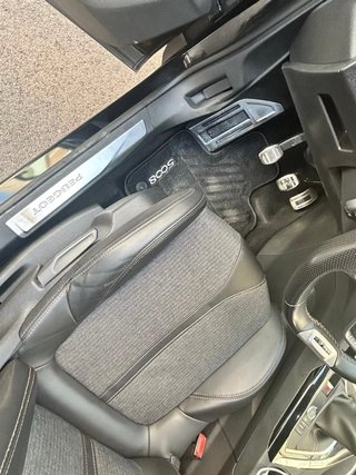 PEUGEOT 5008 GT LINE