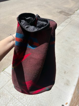 Sacca con fantasie geometriche