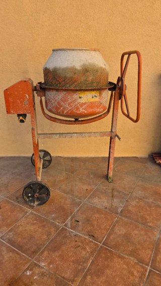 Hormigonera Naranja