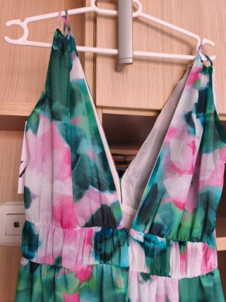 Mono largo Zara floral con etiquetas