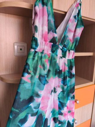 Mono largo Zara floral con etiquetas