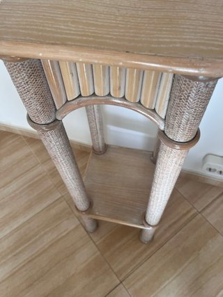 Pedestal madera ratán caña beige